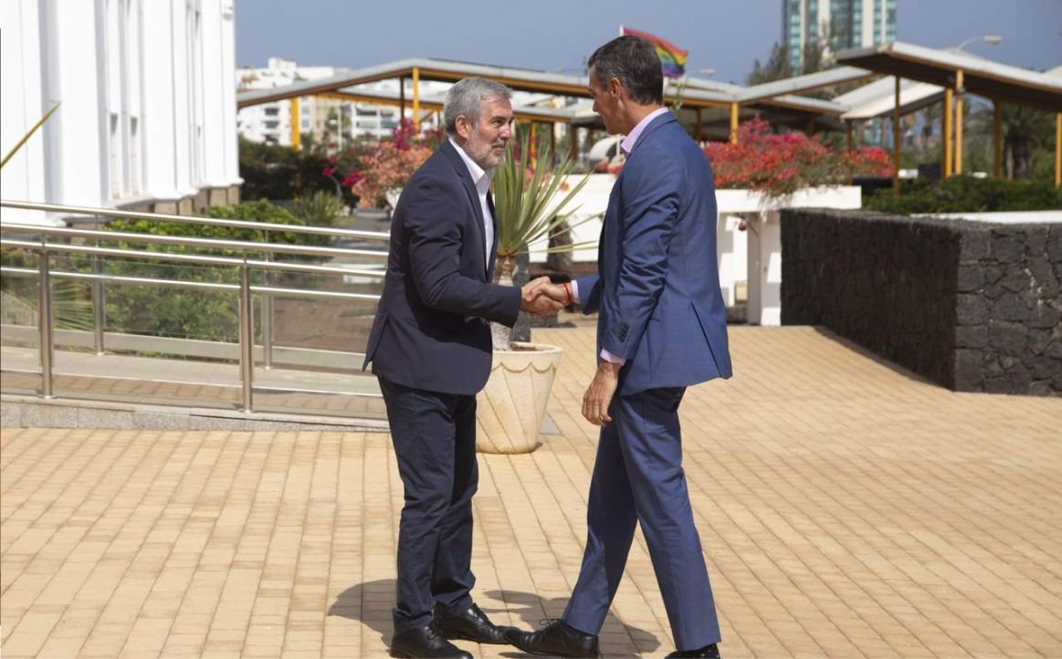 Sánchez y Clavijo en reunión de urgencia